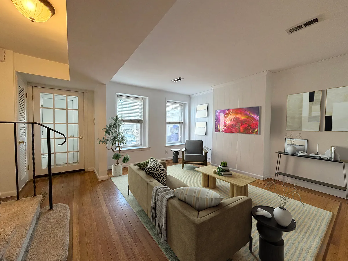 Building Photo - 7 Whitman Ave #1
