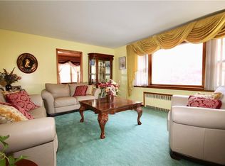 8 Locust St, Spring Valley, NY 10977