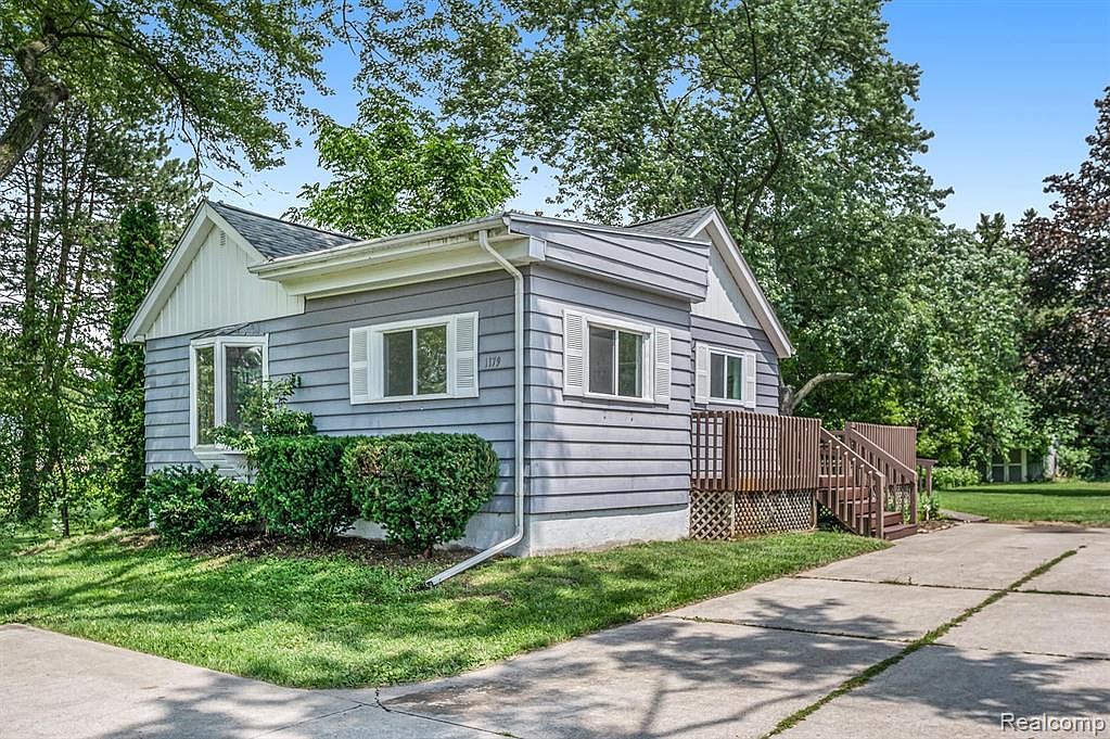 1179 S Dye Rd, Flint, MI 48532 Zillow
