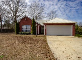 125 Griffith Rd, Hattiesburg, MS 39402