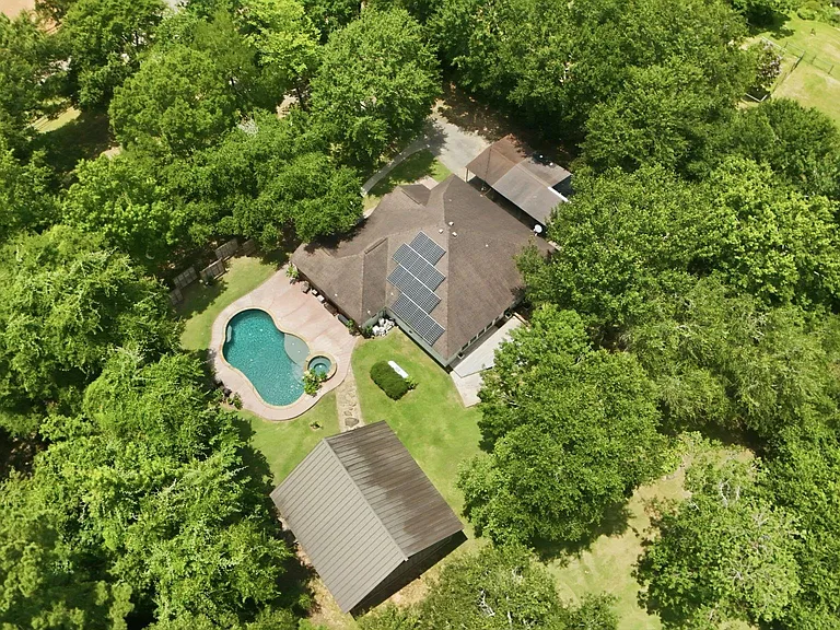 223 Pin Oak Ln — Photo 46