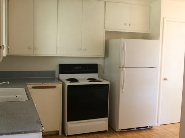 324 N 1020 E — Photo 7