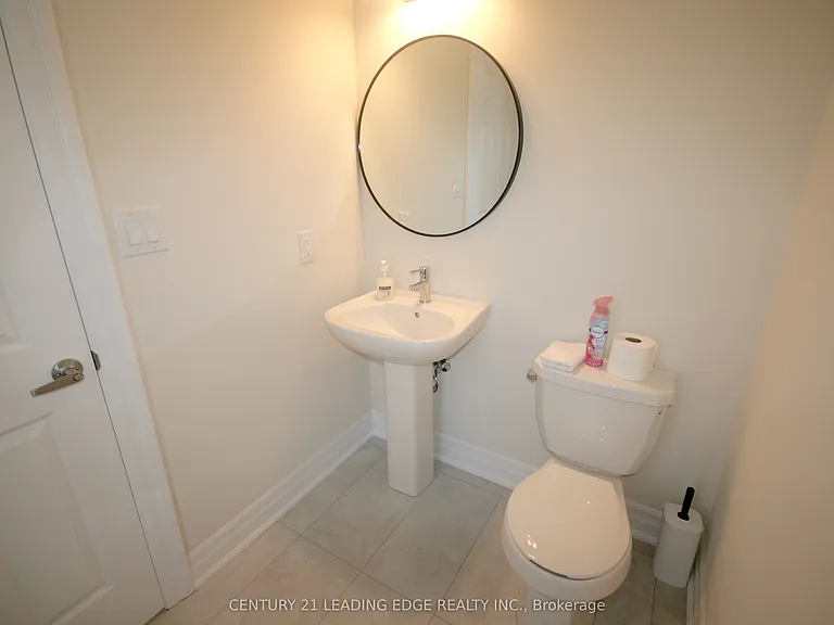 39 Ed Ewert Ave — Photo 4