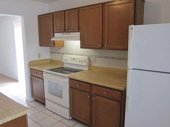 4th image of 239 Thalia Trace Dr