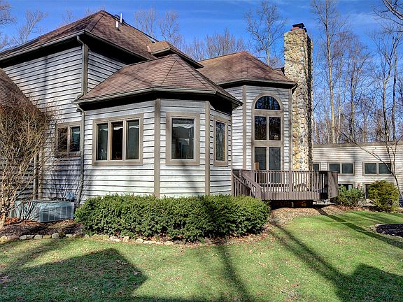 3rd image of 227 Boston Lake Dr