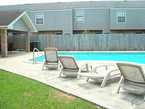 5th image of 100 Winchester Dr APT 706