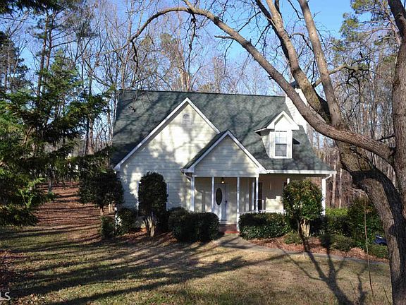 2nd image of 165 Brentwood Way