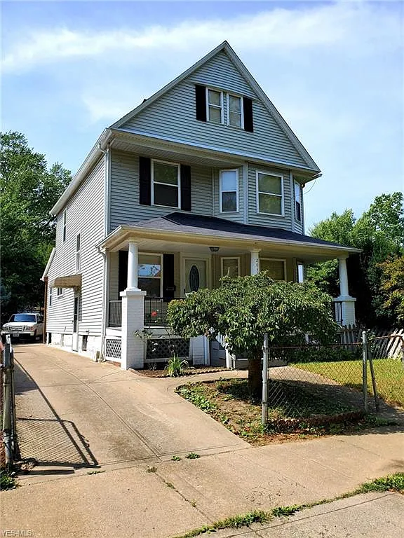 2032 W 83rd St photo 1