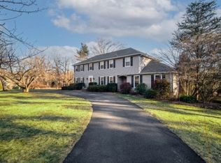 17 Brockden Dr, Mendham, NJ 07945