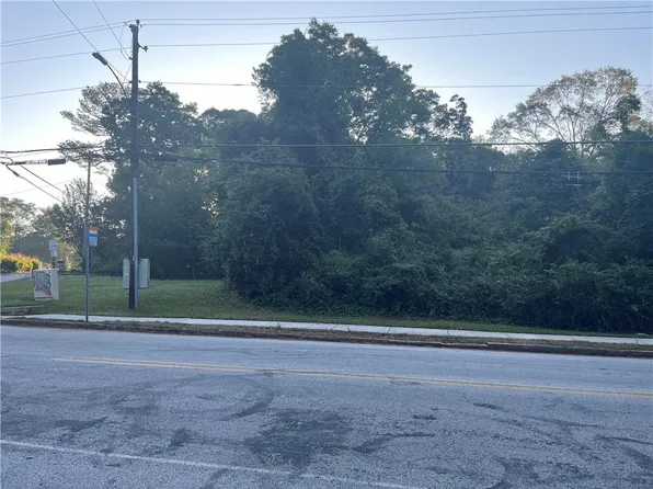 1498 Peachcrest Rd, Decatur, GA 30032