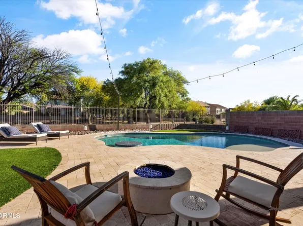 1423 E CHESTNUT Lane, Gilbert, AZ 85298