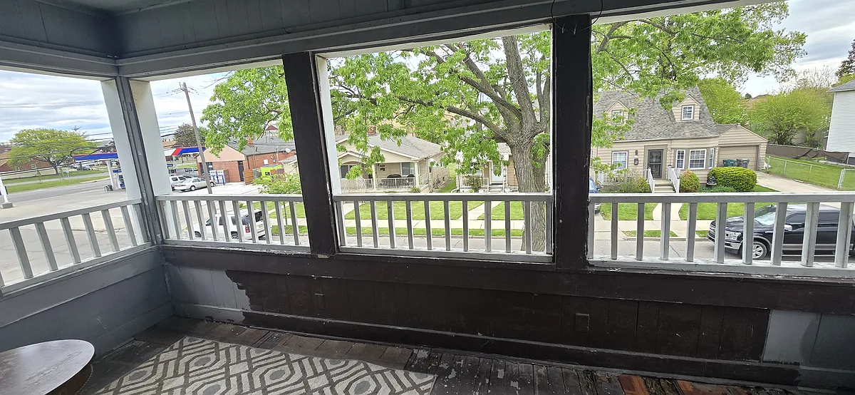Building Photo - 5525 Williamson St #2