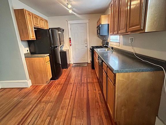 3rd image of 413 N Haddon Ave