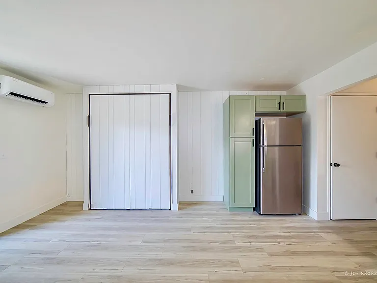 1565 NW Wall St #136/137 — Photo 5