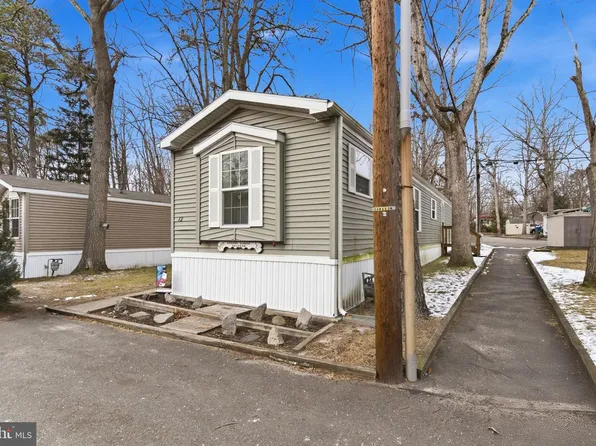 12 Lace Bark Ln, Jackson, NJ 08527