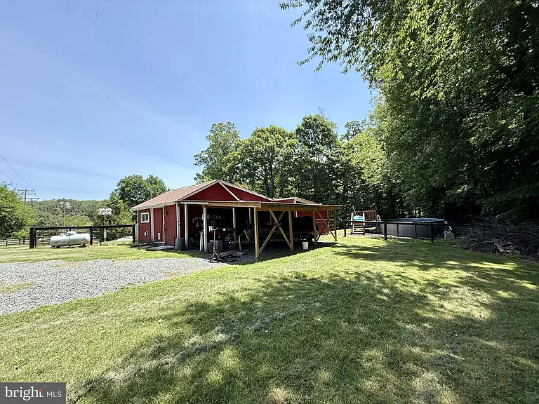 559 Holly Corner Rd — Photo 46