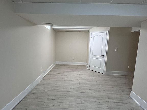 4th image of 35 Asterwind Cres