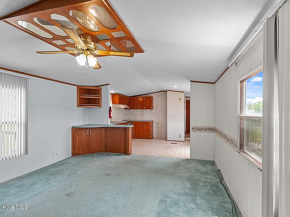 4th image of 1530 Carlos Drive