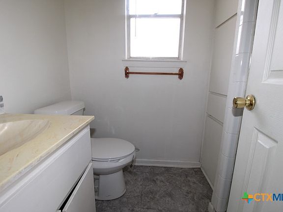 5th image of 109 Manning Dr