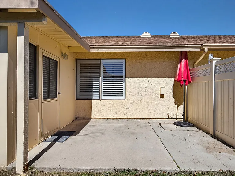 42063 Village 42 — Photo 23