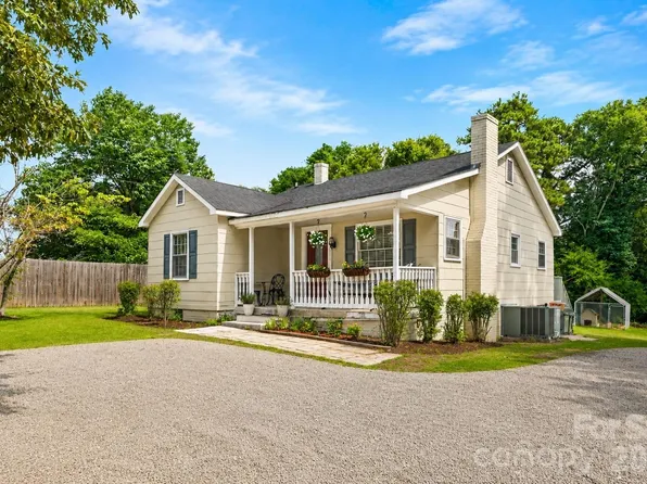 1487 Flat Creek Rd, Lancaster, SC 29720
