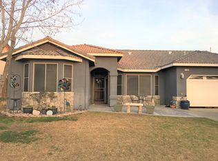 1182 Pine Dr, Lemoore, CA 93245