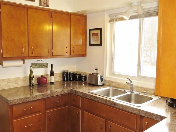 5th image of 4186 Whispering Oak Dr
