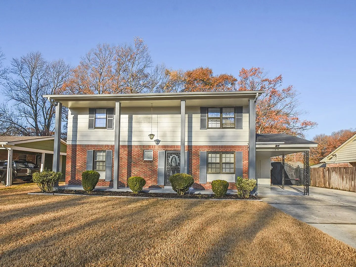 Spacious 3 bed, 2 bath near Mendenhall and Winchester — Photo 1