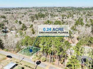 455 Line St #3, Chattahoochee, FL 32324