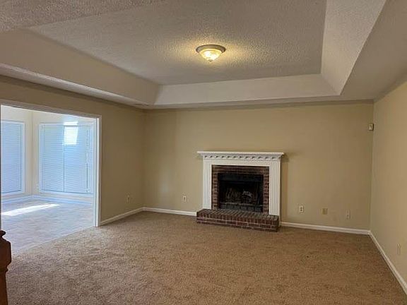 5th image of 3885 Lehigh Laural Ct