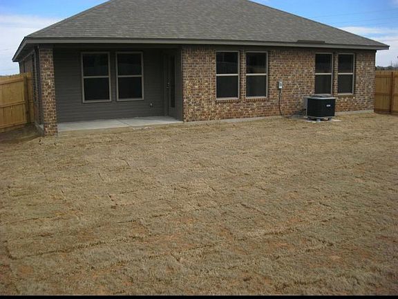 5th image of 2810 Trailwood Dr