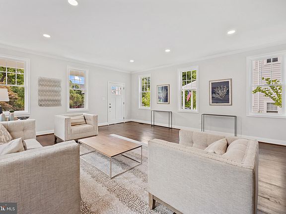 5th image of 7943 Bolling Dr