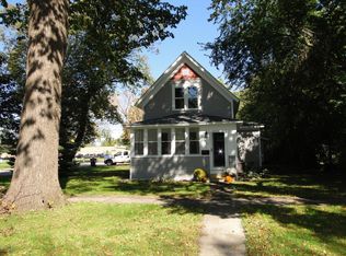 601 S 6th St, Lake City, MN 55041