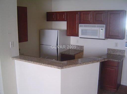 2nd image of 5158 S Jones Blvd Unit 108