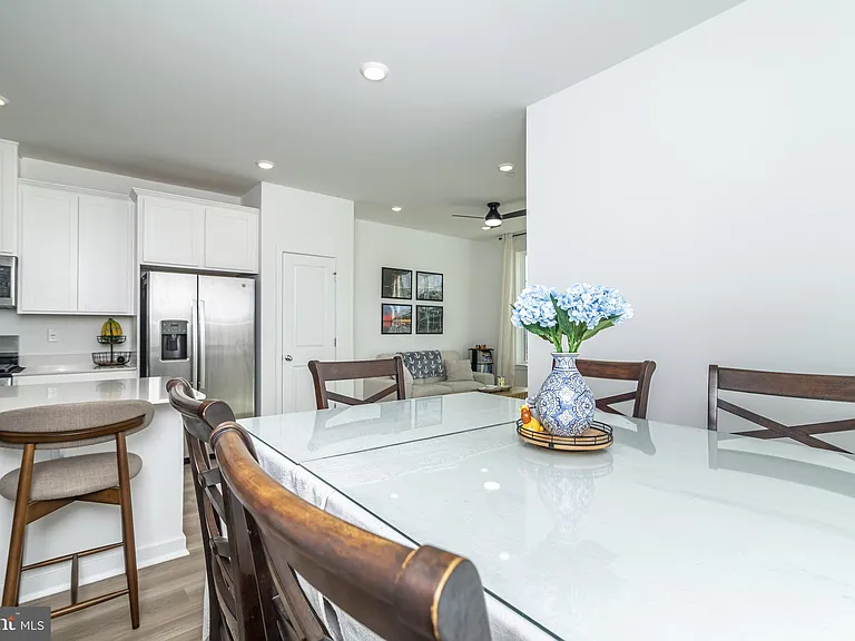 41 Barnes Way — Photo 17