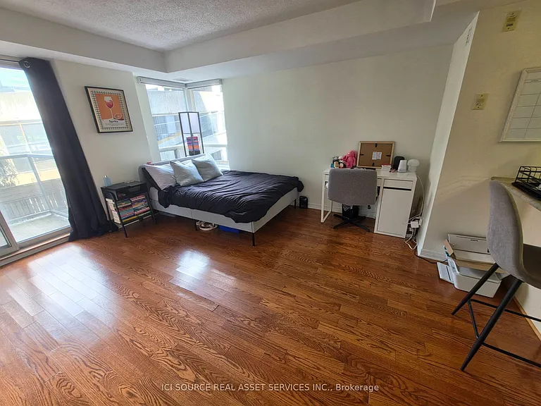 429 Somerset St W #204 — Photo 14
