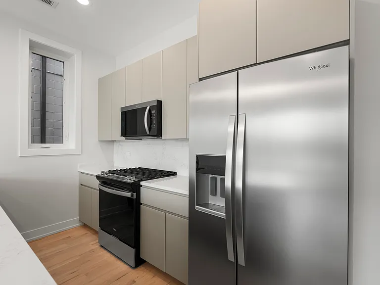 428 E 50th Pl #2 — Photo 9