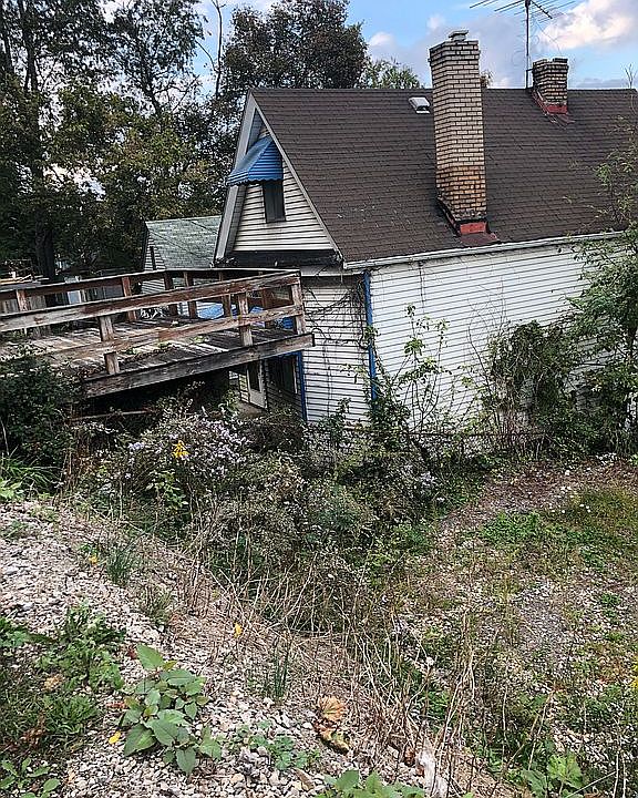 2nd image of 44 S Frazier Ave