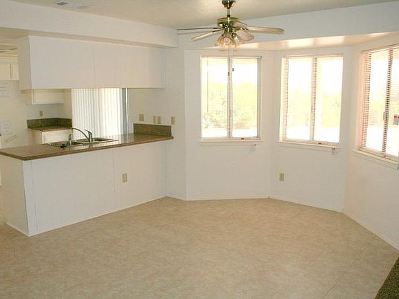 3rd image of 16564 Odell Ave