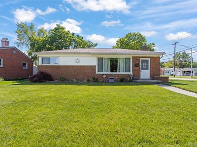 36650 Thinbark St, Wayne, MI, 48184