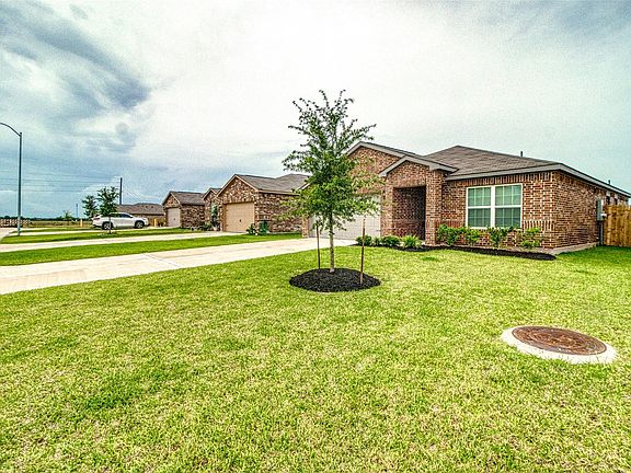 3rd image of 3020 Iron Woods Dr