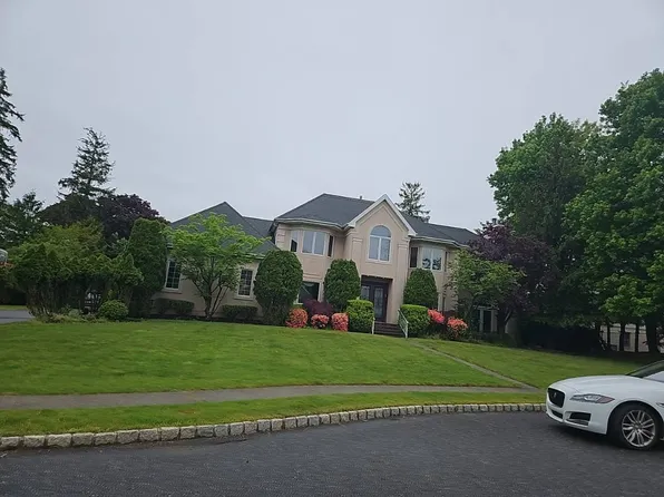 10 Alba Ln, West Long Branch, NJ 07764