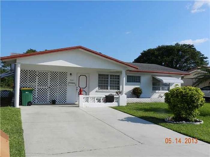 1st image of 4521 Monterey Dr