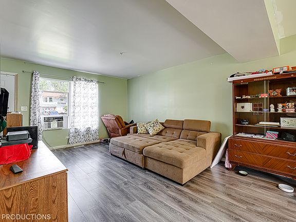 5th image of 21736 Carol Ave