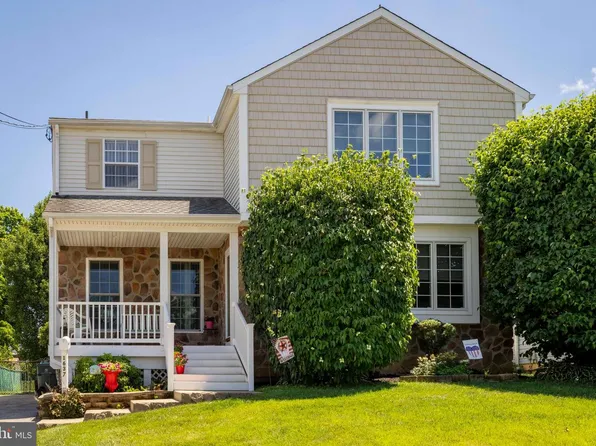1637 Crestview Ave, Willow Grove, PA 19090