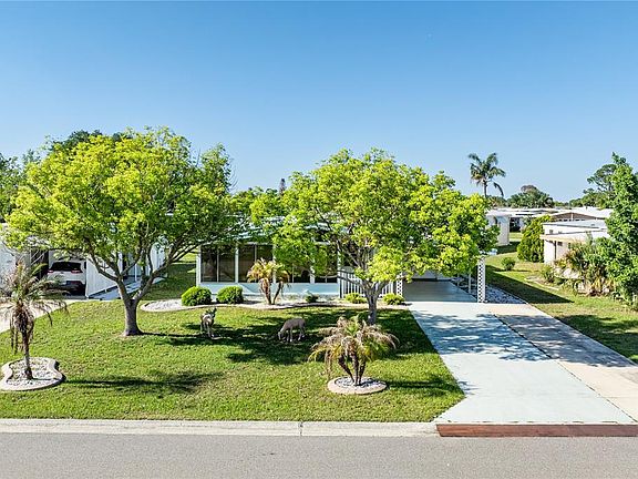 3rd image of 1026 Capella Dr