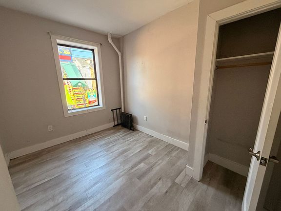 3rd image of 413 54th St APT 4
