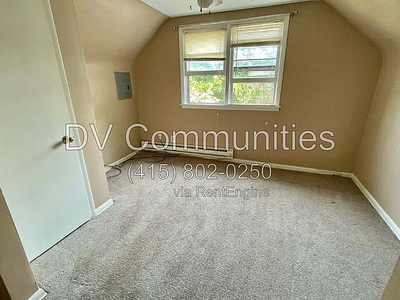 5th image of 1647 Hillcrest Rd #3