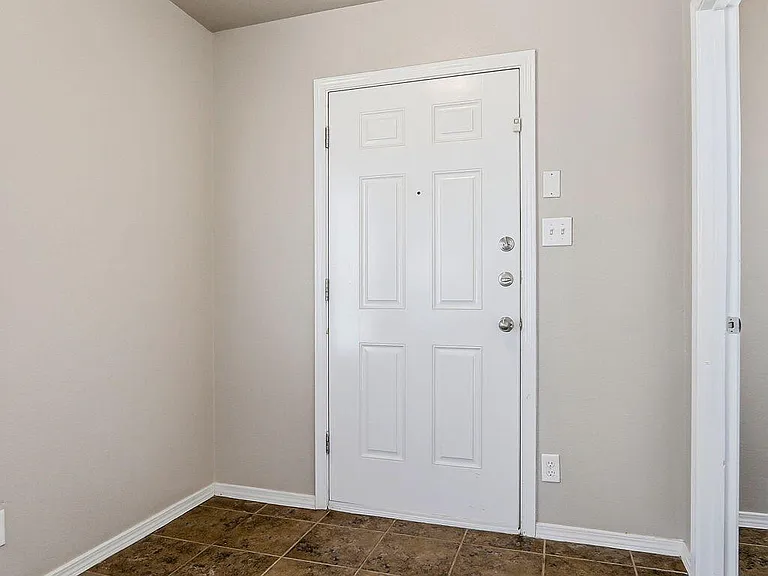 2300 Glitter Point — Photo 12