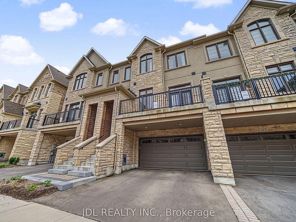 1st image of 41 West Village Ln
